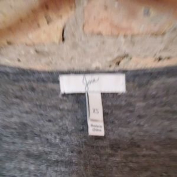 Joie Linen Silk Gray Top - Picture 5 of 6